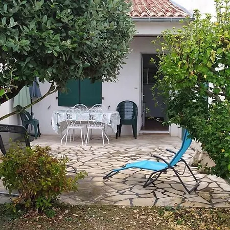 Maison St Martin De Re Nyaraló *